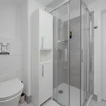 Modern With Functional Furnishings Centre By Renters Lägenhet Warszawa