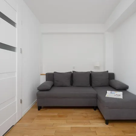 Modern With Functional Furnishings Centre By Renters