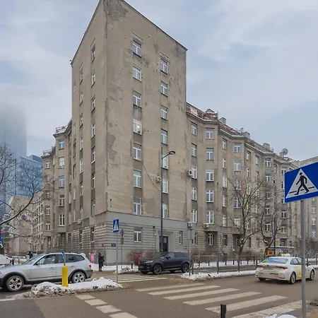 Modern With Functional Furnishings Centre By Renters Βαρσοβία